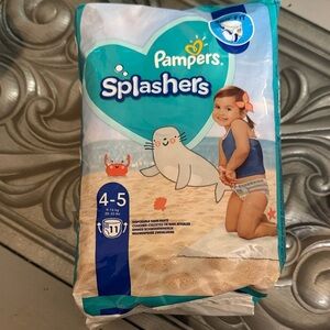 Pampers Splashers Swim Diapers size 4 - 5 20 to 33 lbs